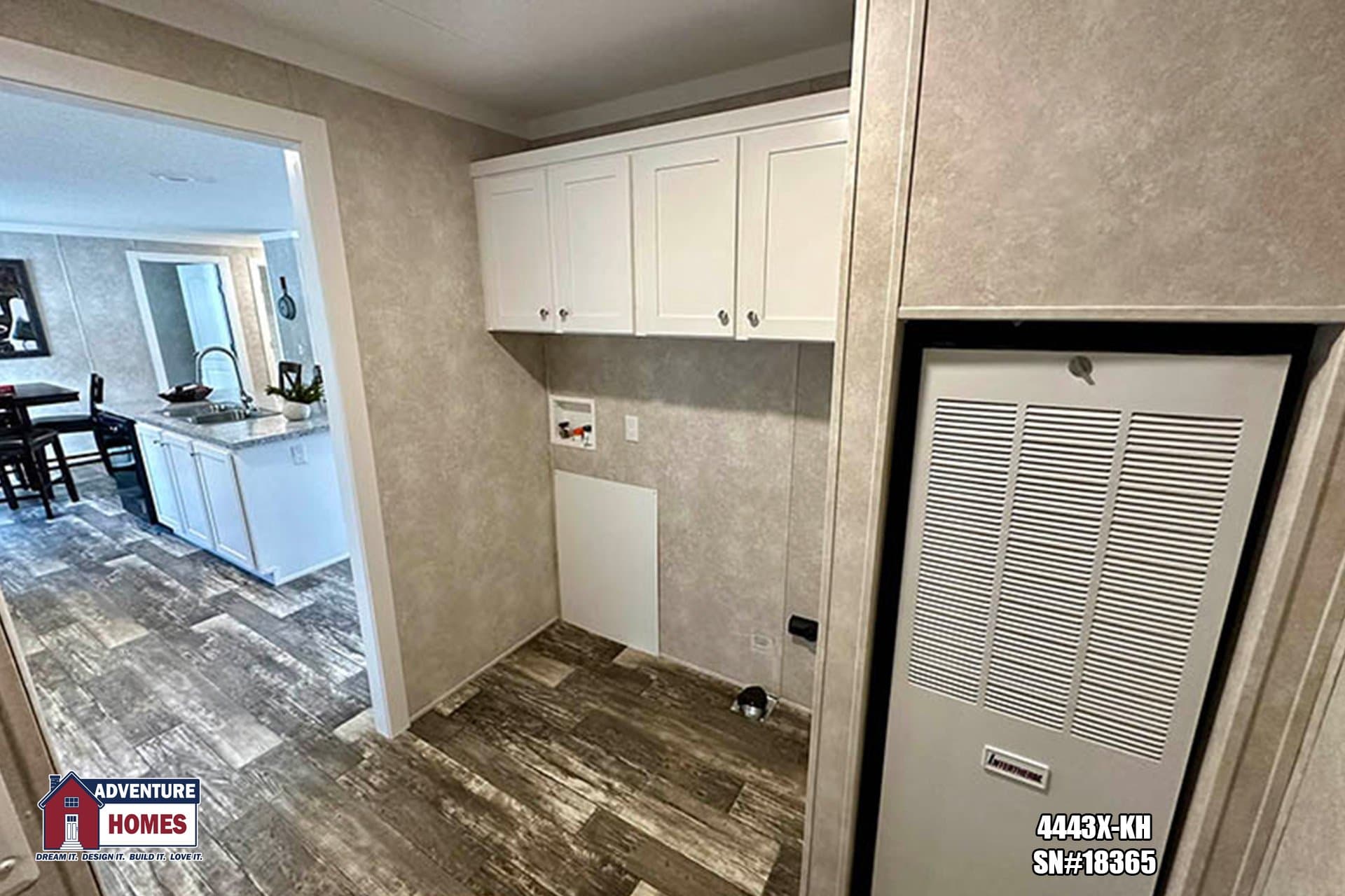 4443x-kh interior home features