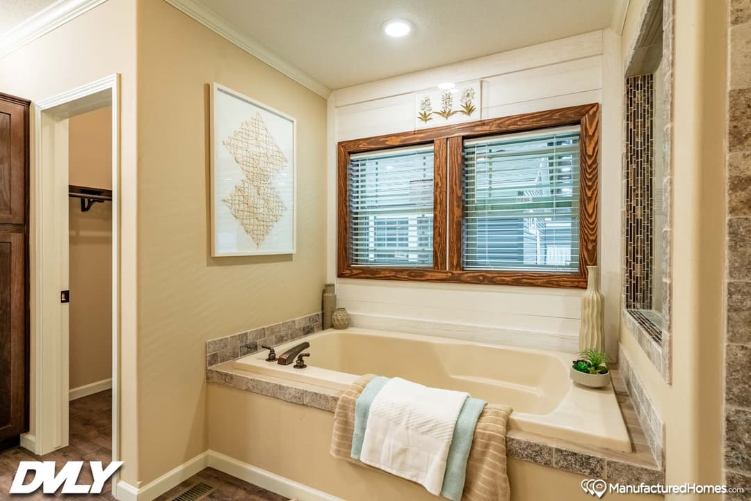 The yule bathroom home features