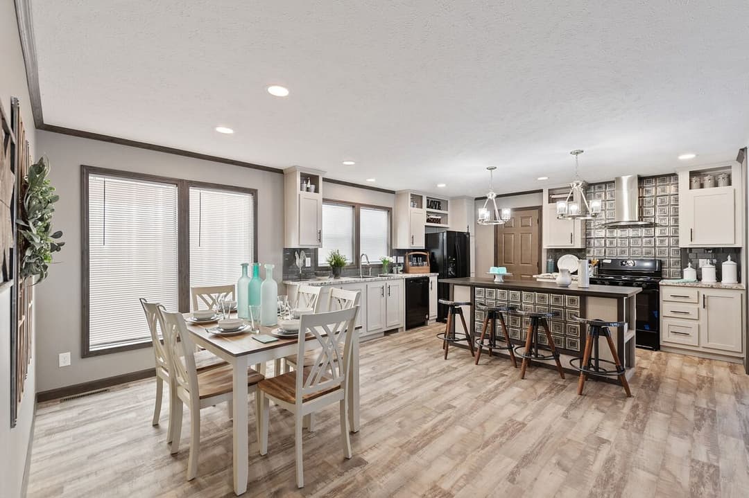 The winchester 184021 interior home features