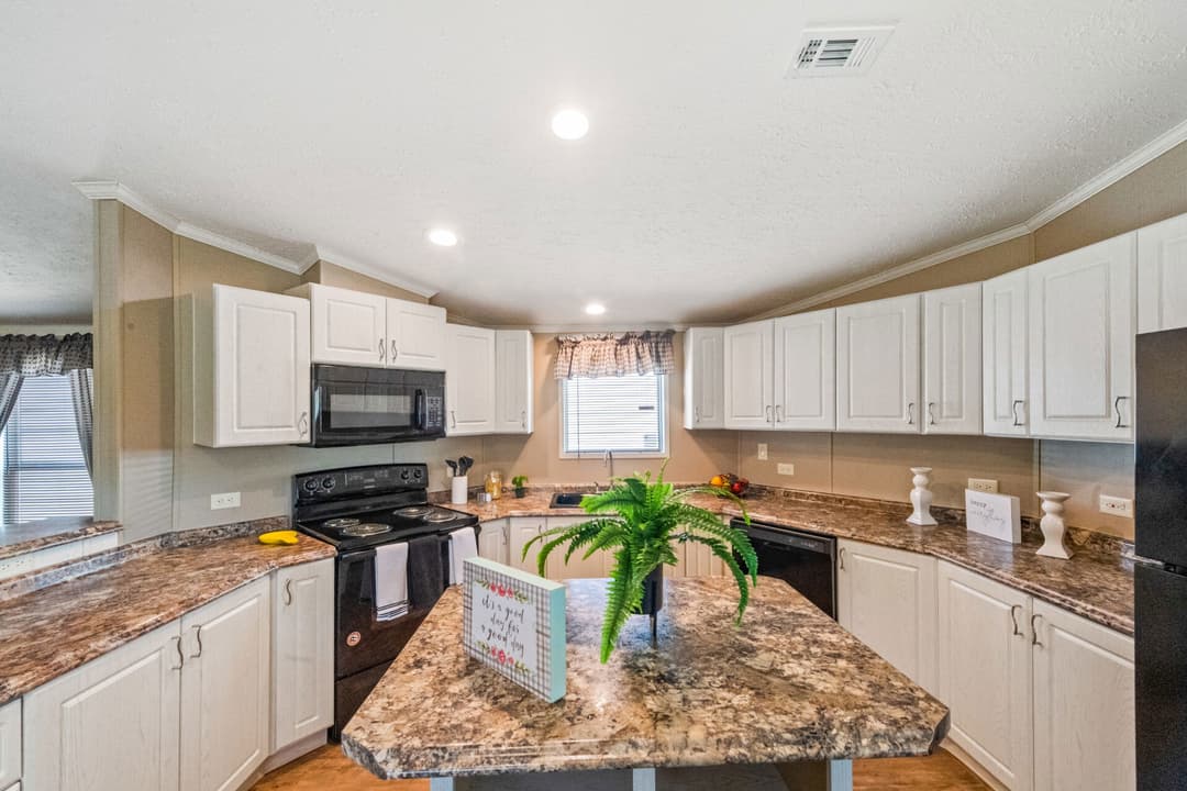 Ultra 18-wide h-18×80-32f kitchen home features