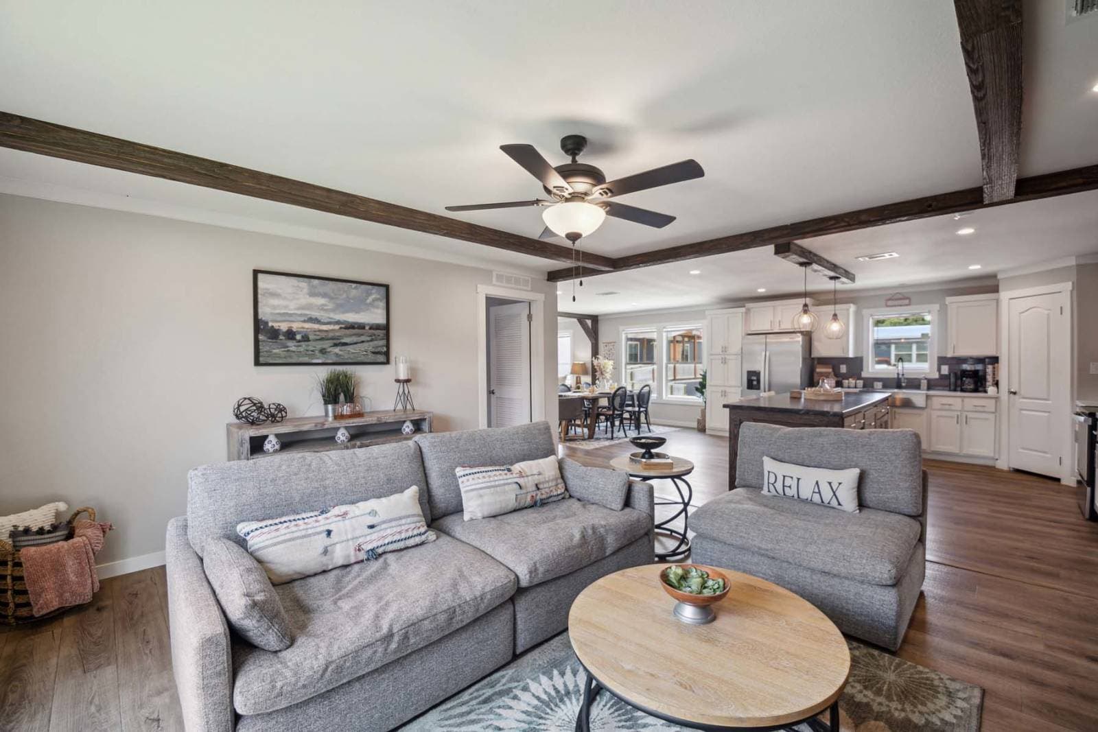 Cedar creek 3276h42106 interior home features