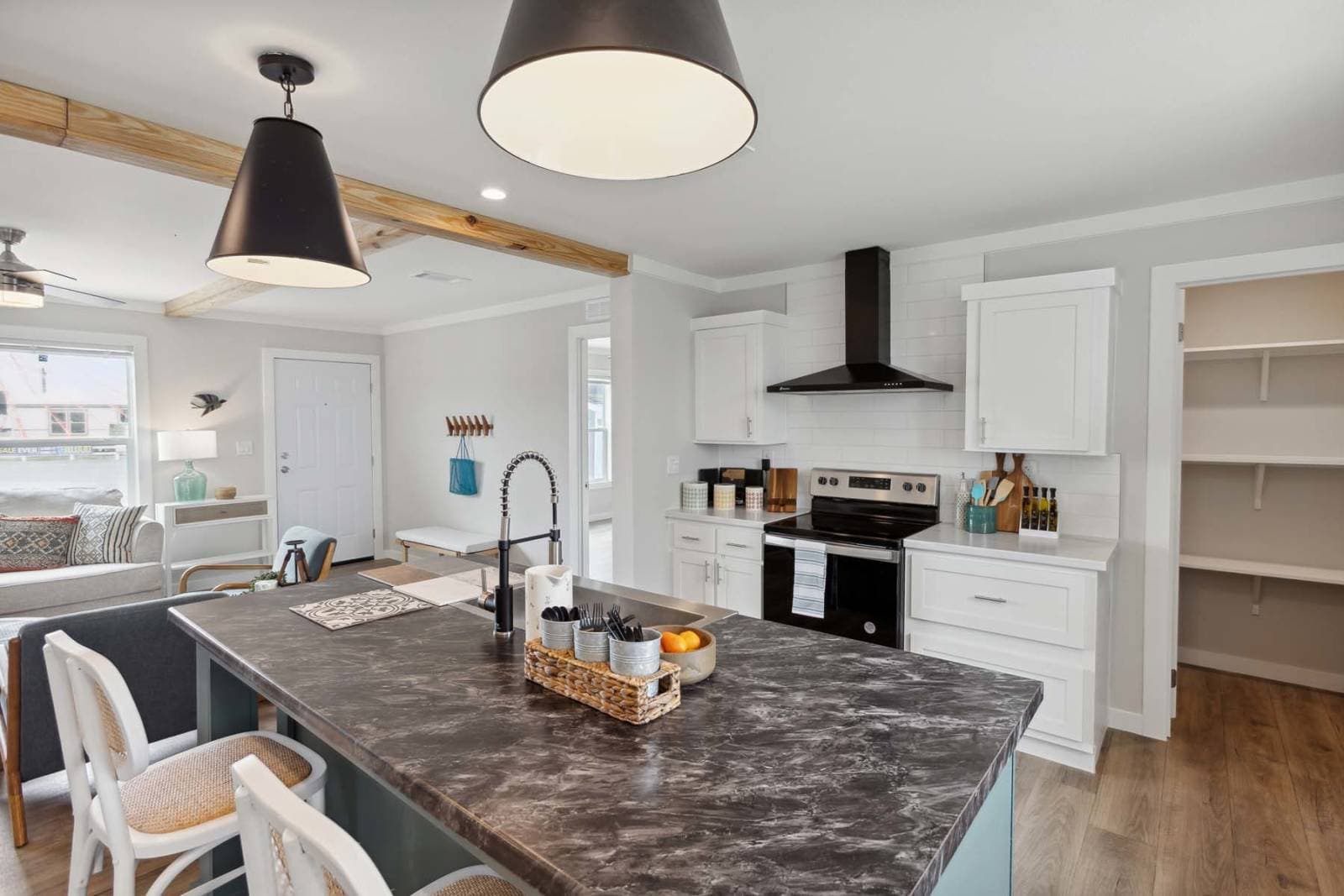 Ws2856h kitchen home features