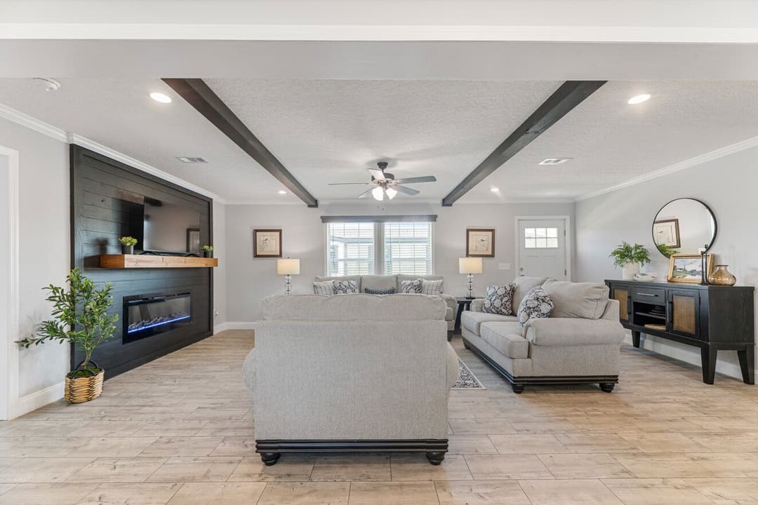 Jones 32764b interior home features