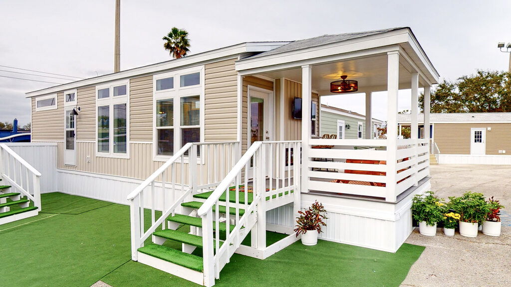 Lake charles 13371a hero, elevation, and exterior home features