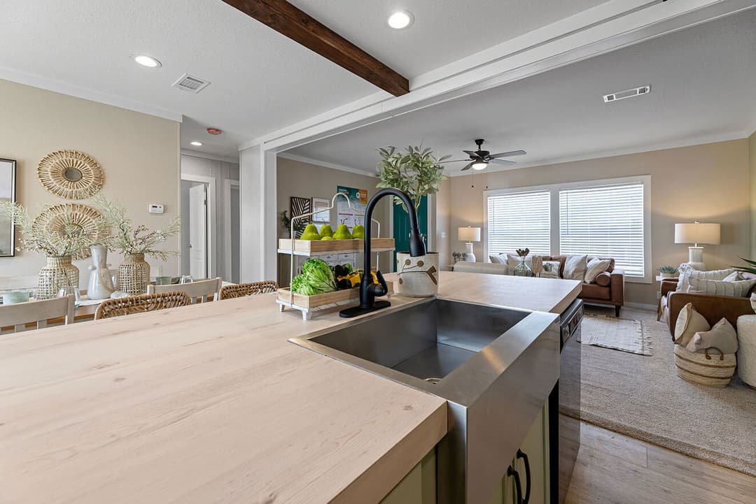 Sheridan 52 28523s kitchen home features