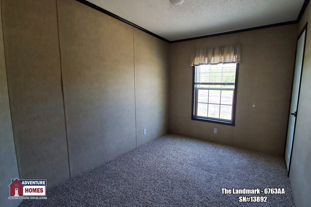 Landmark | 6763aa bedroom home features