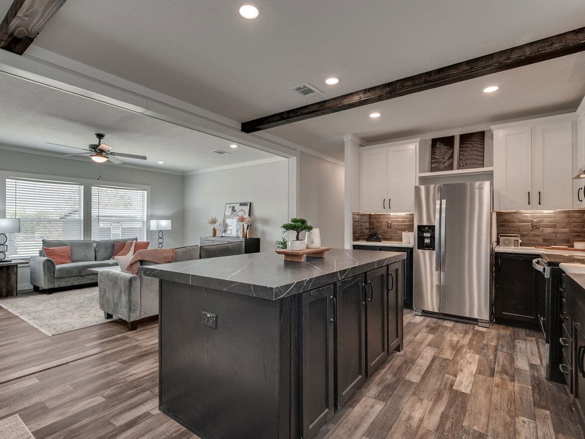 Answer house 28604a kitchen home features