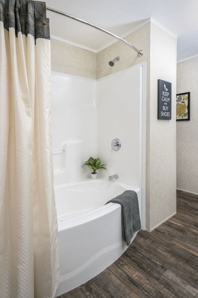 Astro elite ranch 3a2804-p bathroom home features