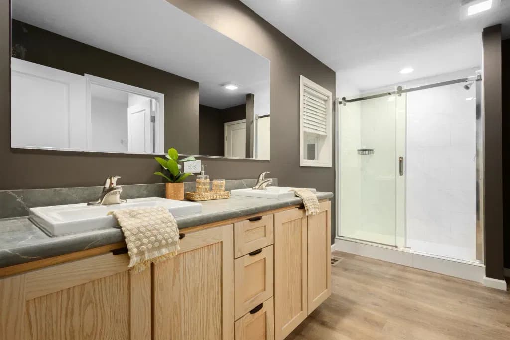 Landmark essence bathroom home features