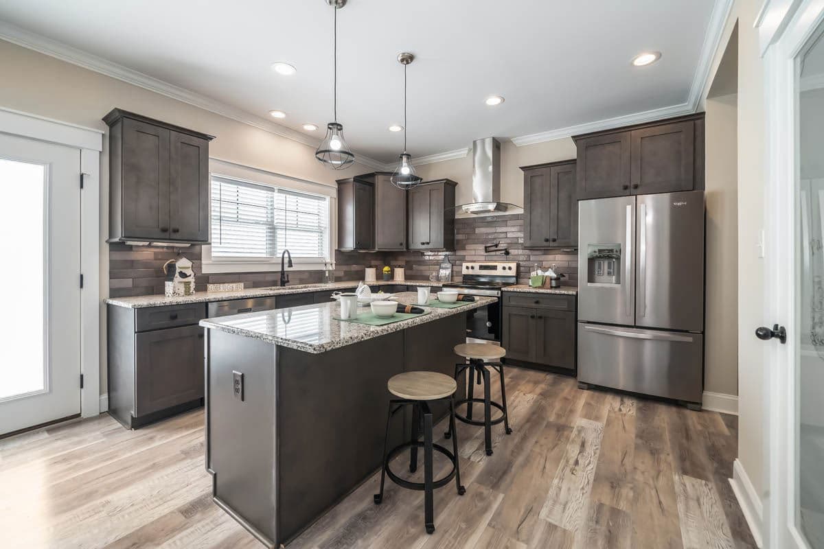 Tidewater cape kitchen home features