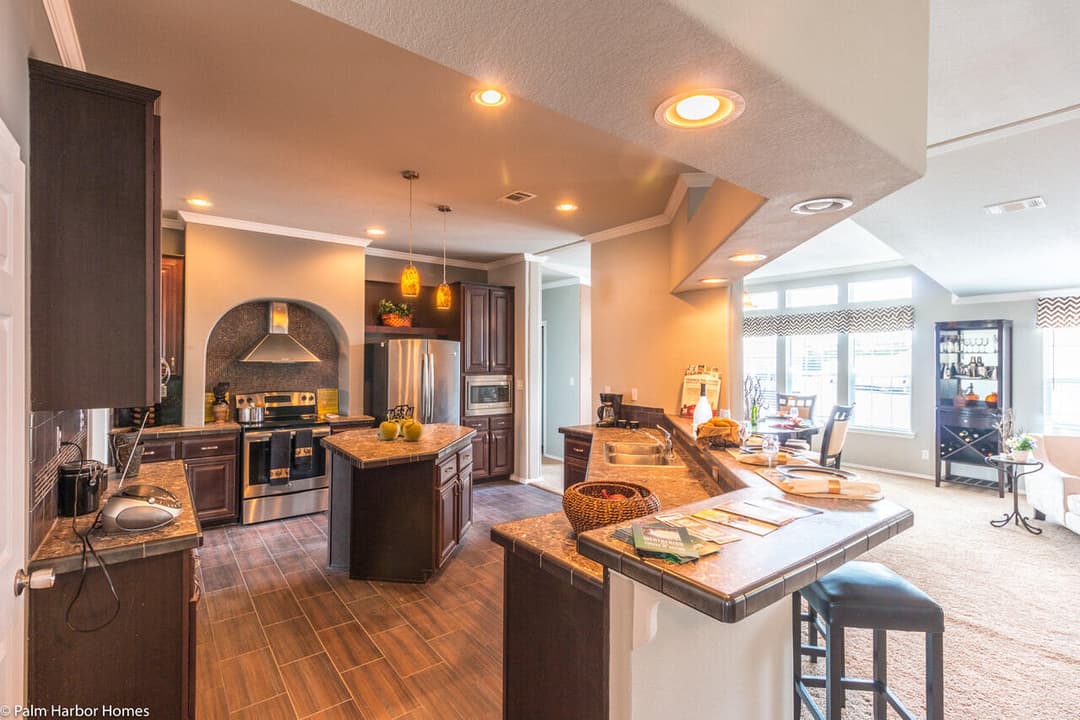 Hacienda flex 57604a interior home features