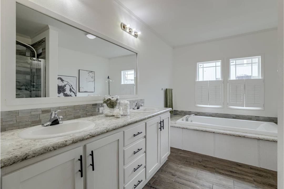 Hidden valley hv2866 bathroom home features