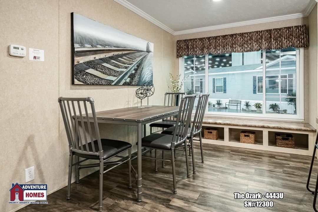 Ozark | 4443u interior home features