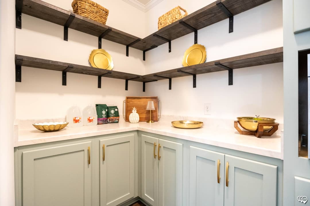 Pri3284-2073 interior home features