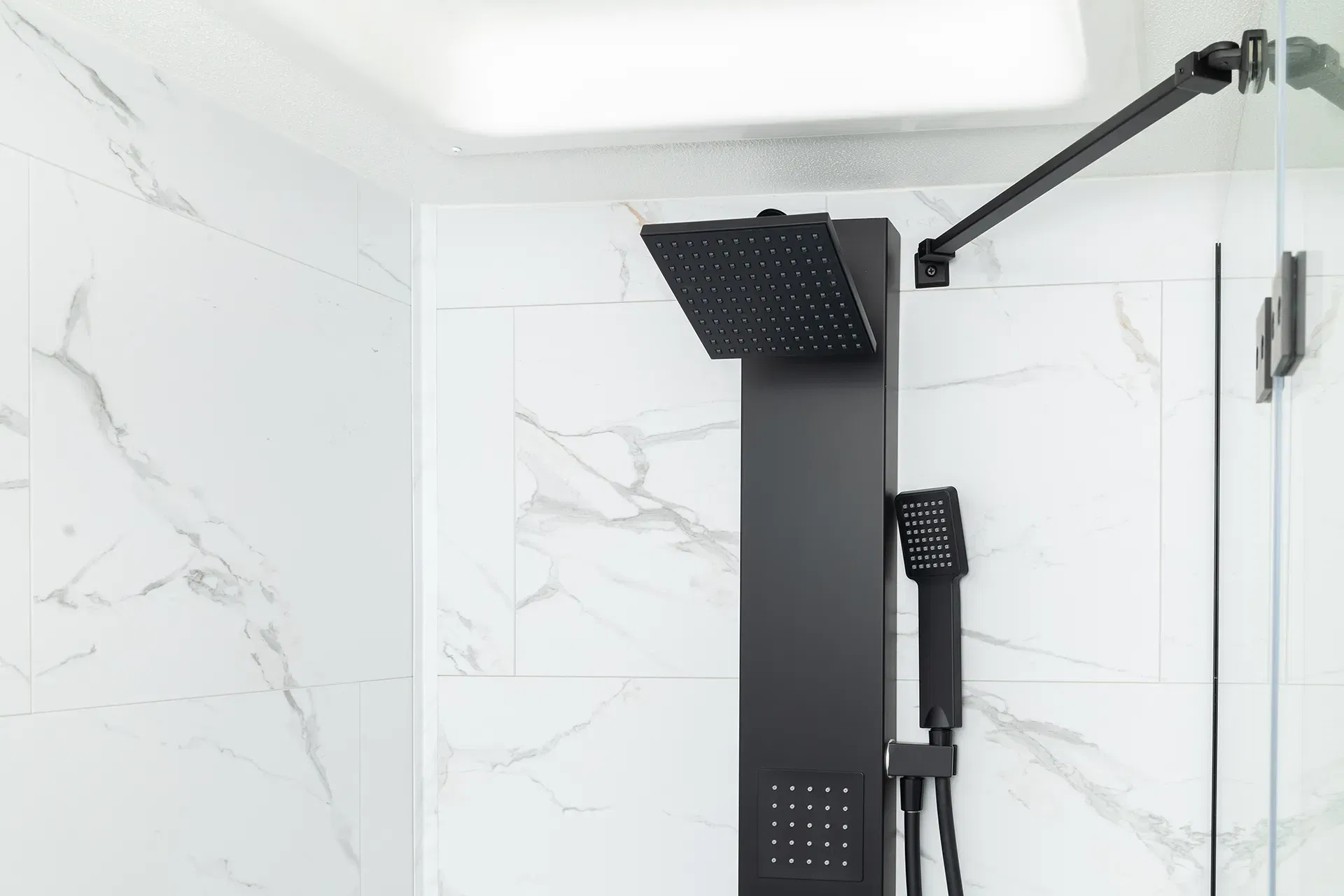 Eldorado 9081p bathroom home features