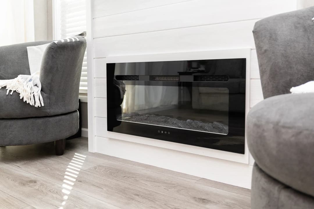 Eldorado 9043 interior home features