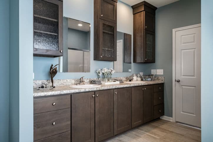 Max supreme 2 28683c bathroom home features