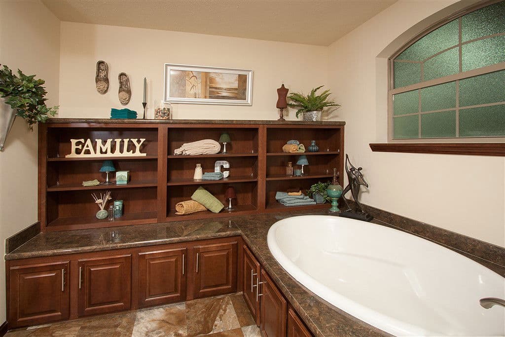 Bellevue bathroom home features