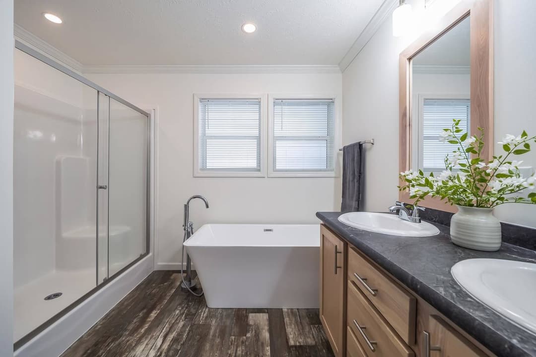 C802a bathroom home features