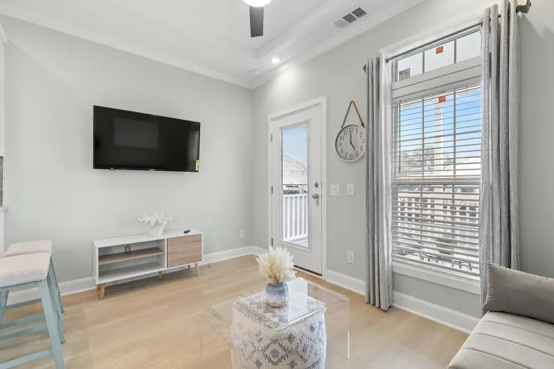 Legend 1438513 interior home features