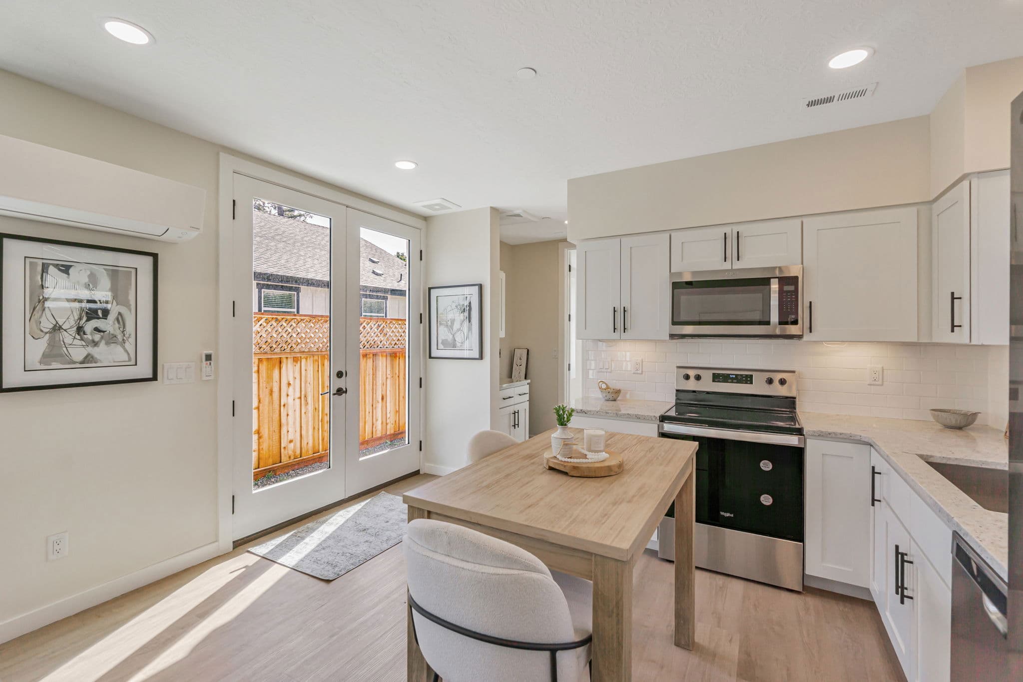 The piedmont (34') - l shaped kitchen home features