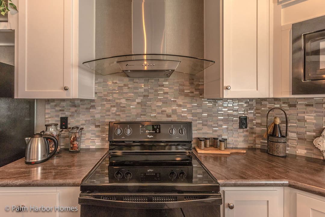 Arlington 30483a kitchen home features