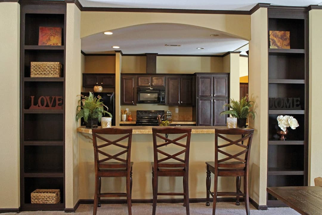Augusta kitchen home features