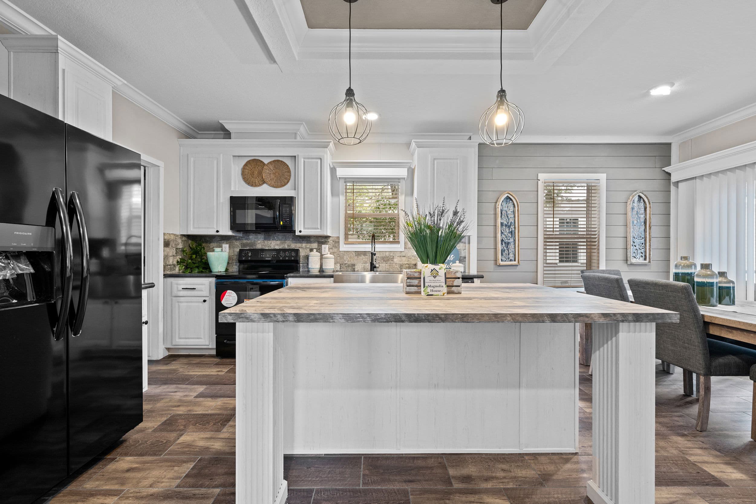 Manning kitchen home features