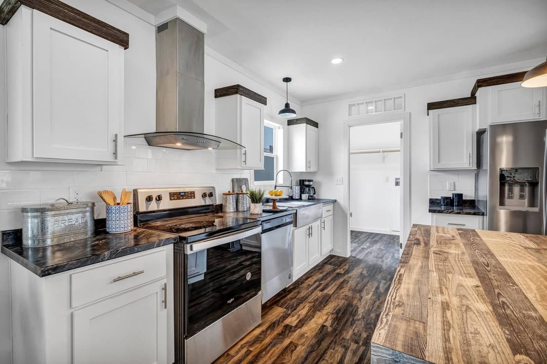 Titan extreme 3248e kitchen home features