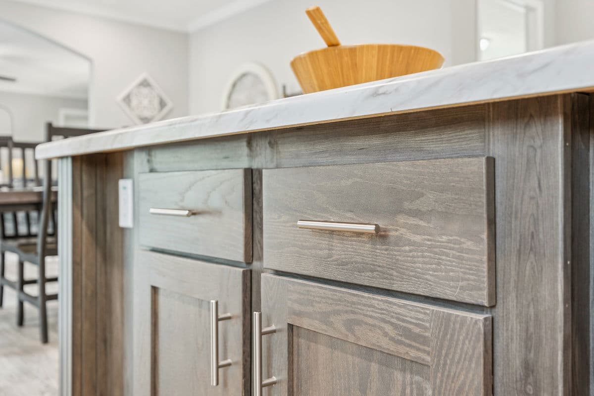 Md-43-32 stagecoach kitchen home features