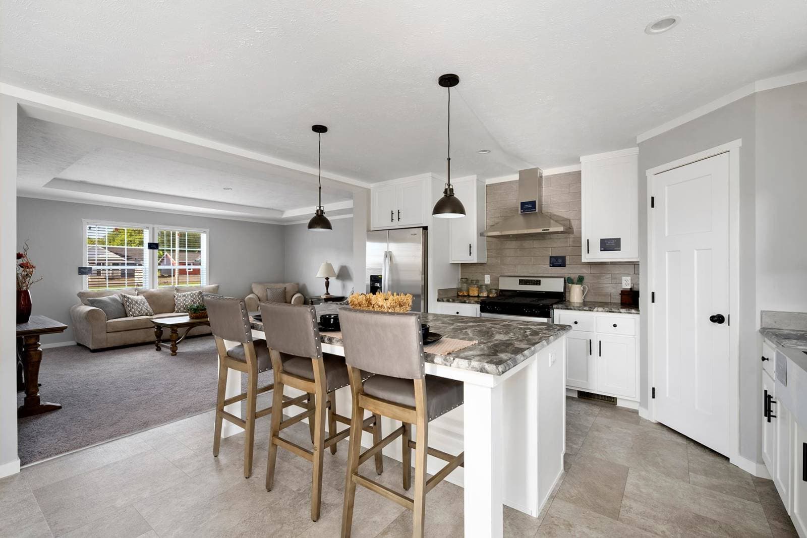 Attain kitchen home features