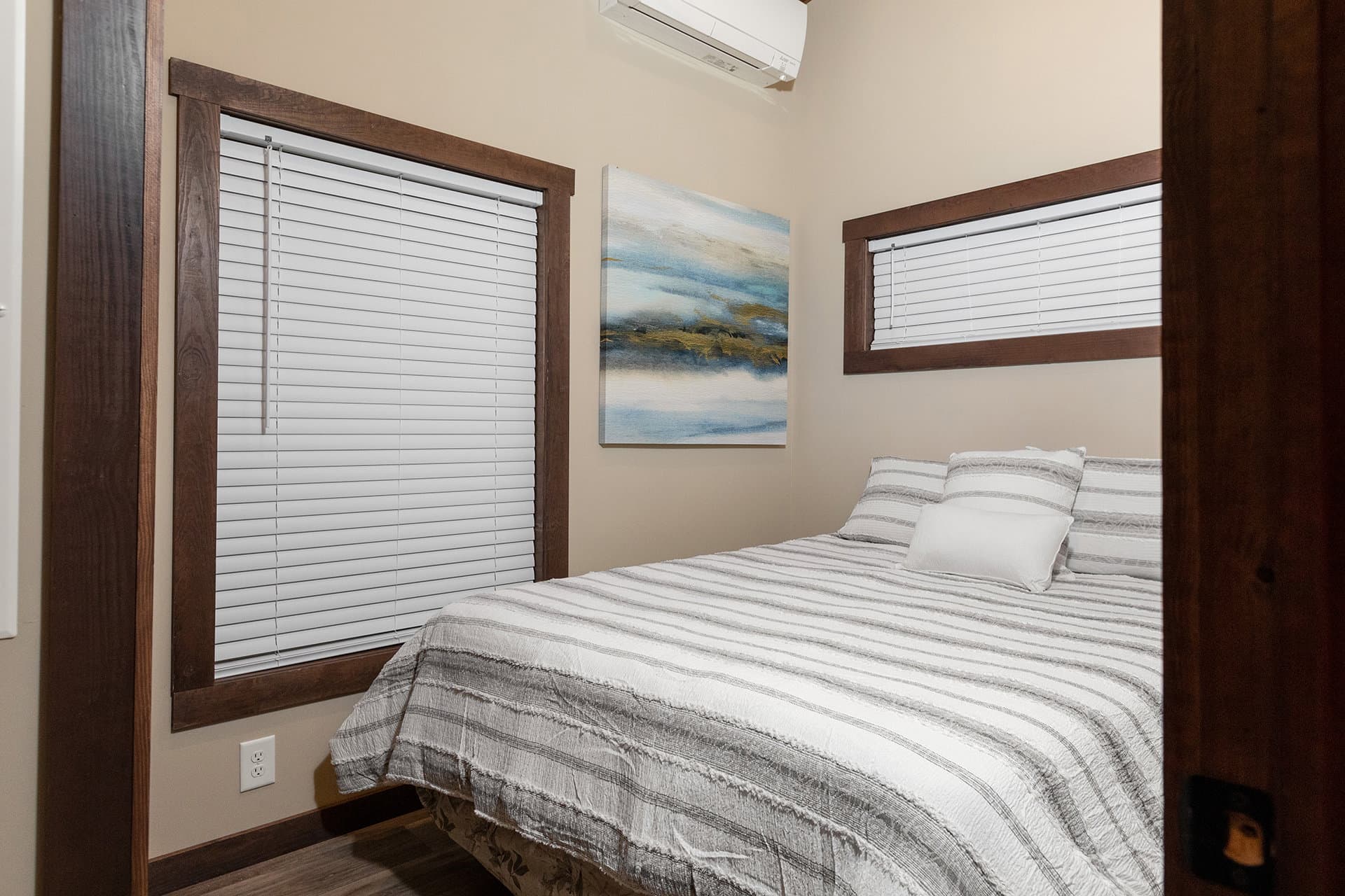 Cumberland bedroom home features