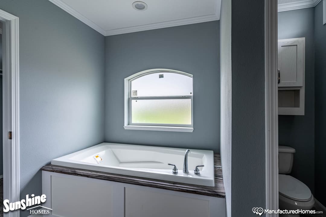 Pri3280-2018 bathroom home features