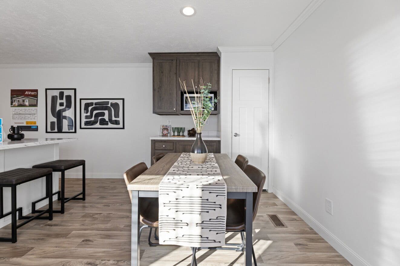 The sugar run duplex interior home features