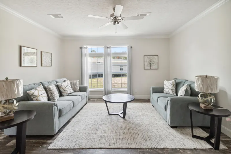 Freedom 3276517 interior home features