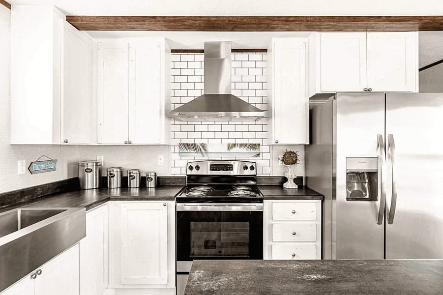 The bobby jo kitchen home features