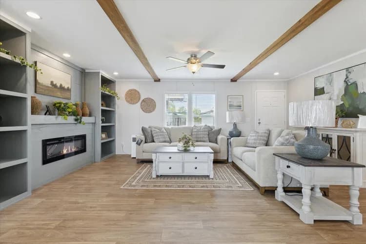 Fremont interior home features