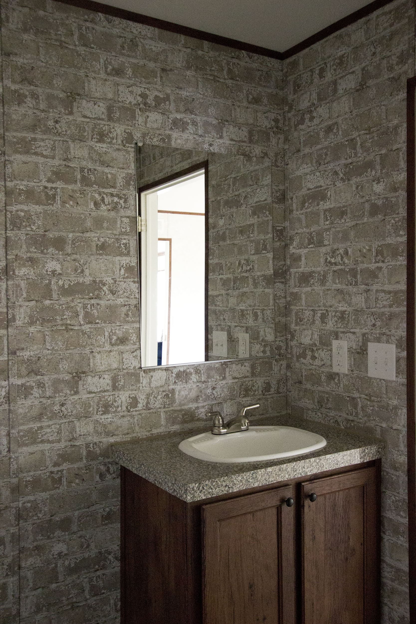 Jet bathroom home features