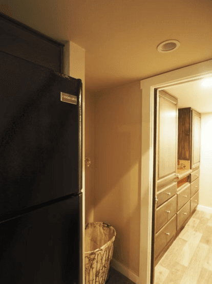 Lakeview kitchen home features