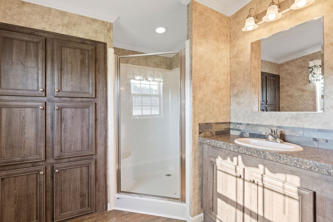 Taylor 2856 bathroom home features