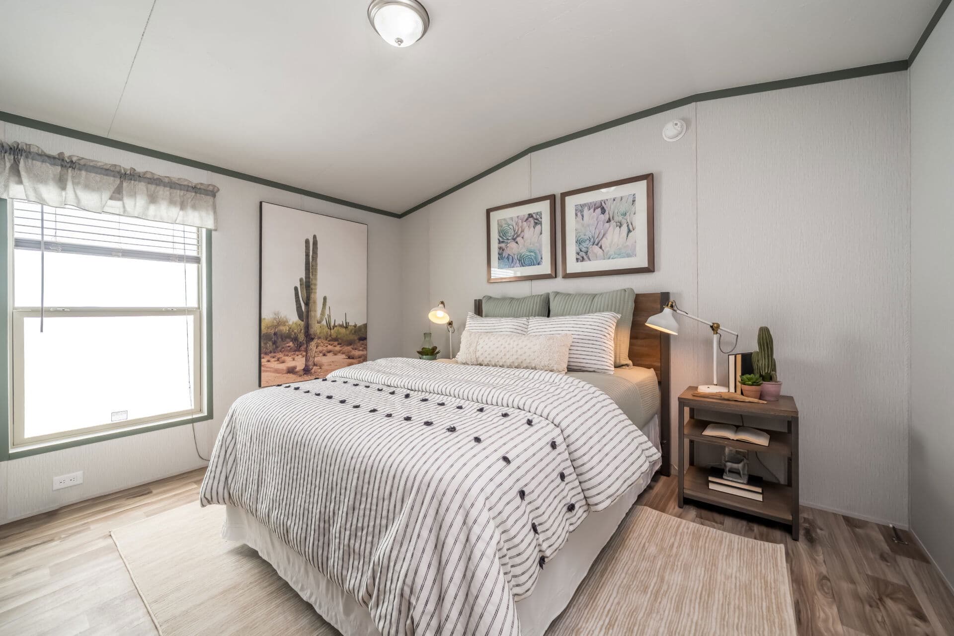 Singlewide s-16×64-32c shed bedroom home features