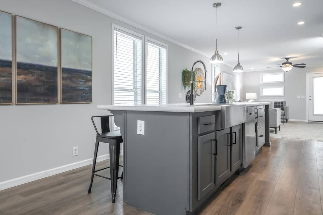 N621 kitchen home features