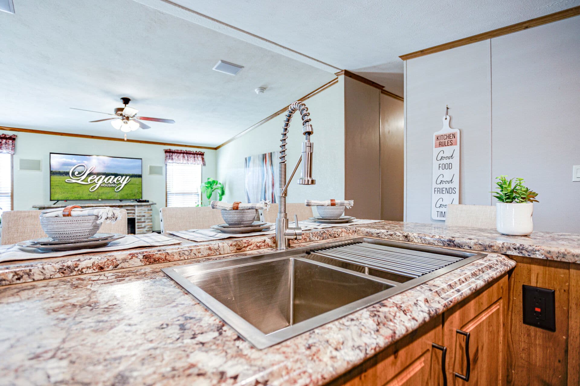 Doublewide s-28×56-32flp kitchen home features