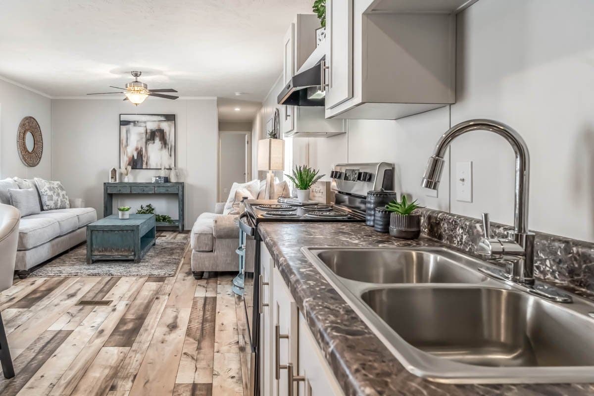 Marco kitchen home features