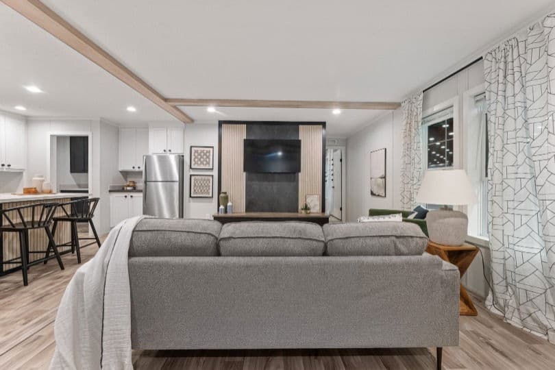 Vivid 28603n interior home features