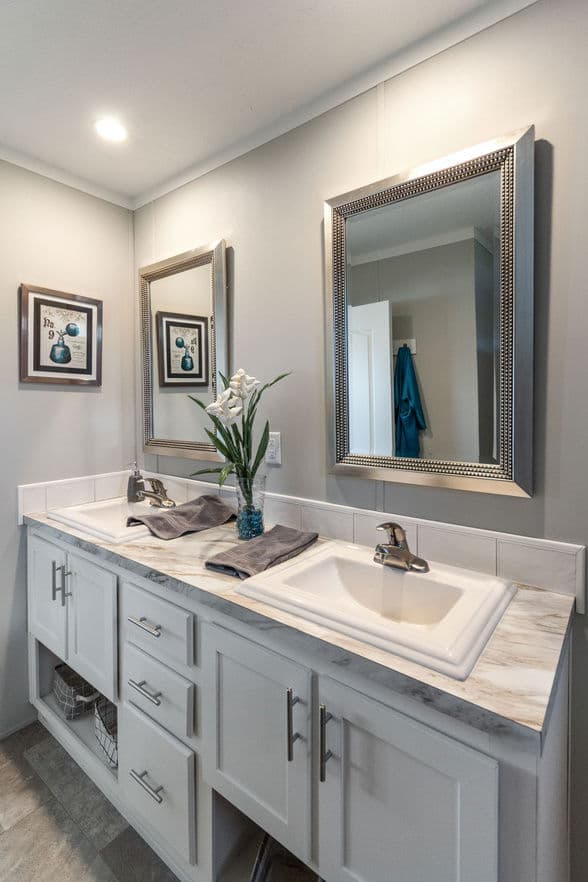 Pegasus 28483s bathroom home features