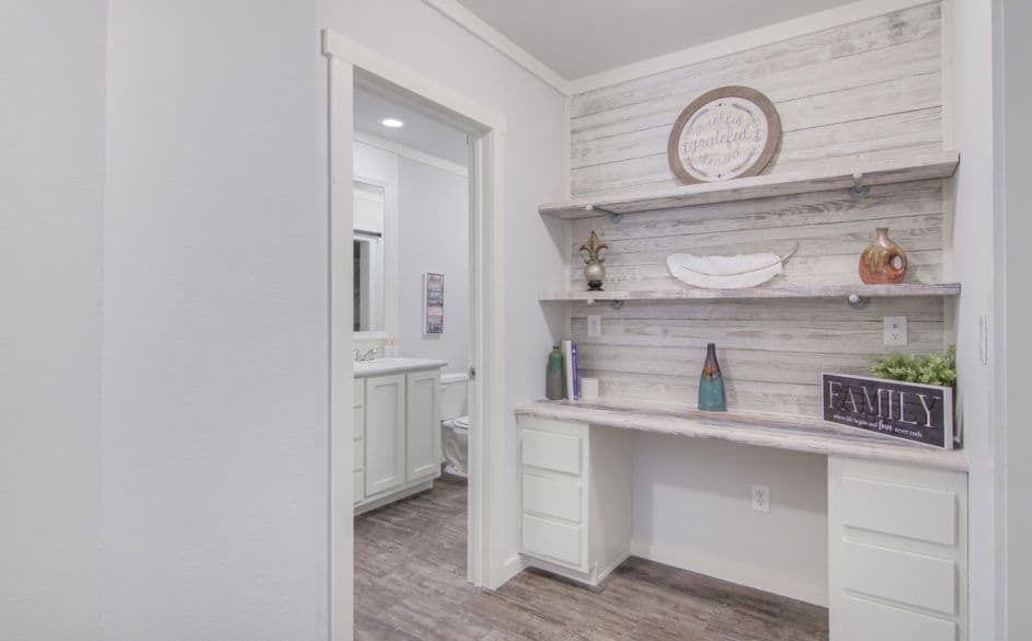 Haven 6368 bathroom home features