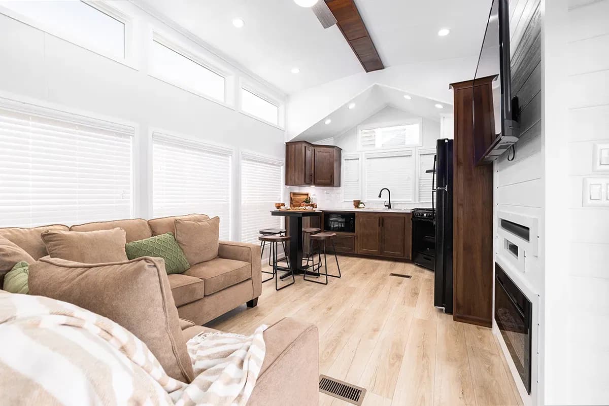 Island 6265kr interior home features