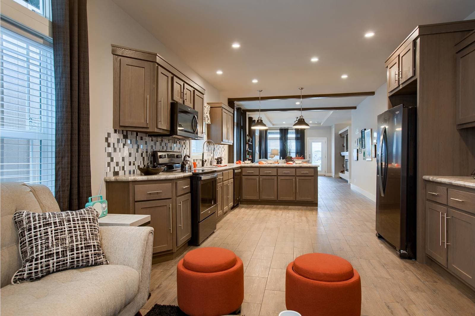 Pika scc643 interior home features