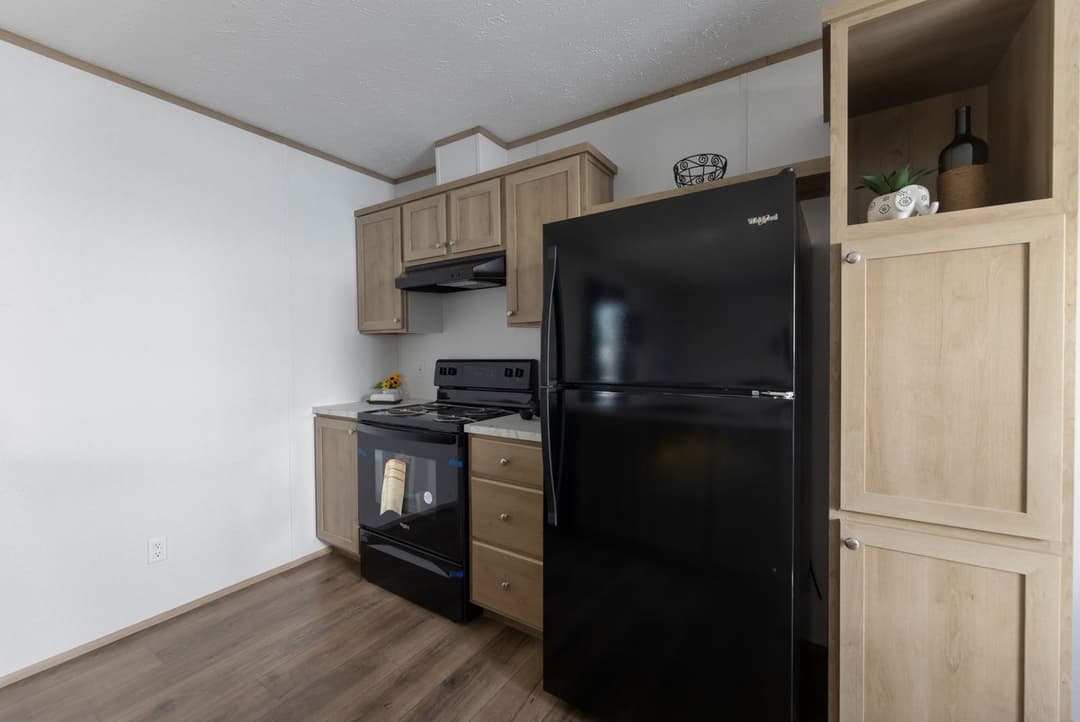 Phoenix 16663a kitchen home features